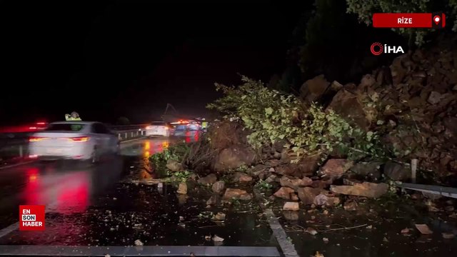 Rize'de heyelan nedeniyle Karadeniz Sahil Yolu'nun Artvin yönü ulaşıma kapandı