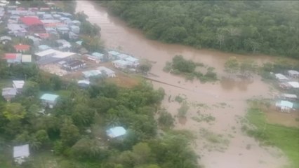 Evacúan a personas de Barú ante amenaza del río Chiriquí Viejo