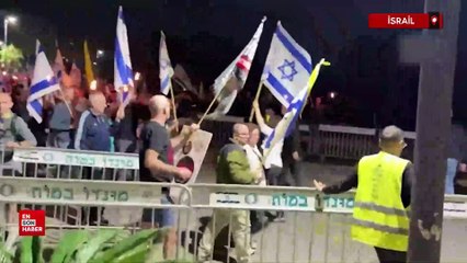 İsrail'de Yoav Gallant görevden alındı, halk sokağa döküldü