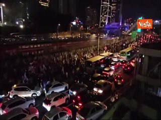 Proteste a Gerusalemme e Tel Aviv dopo che Netanyahu licenzia Ministro Difesa Gallant