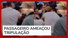 Passageiros ajudam a conter homem que tentou abrir porta de avião durante voo