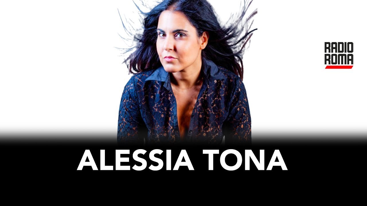 A Roma Magazine Alessia Tona presenta lo spettacolo teatrale "Ti amo, sei perfetto ma ora cambia!"