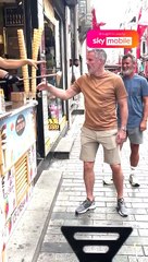 İstanbul Gezilerinde Roy Keane ve Carragher'ın Unutulmaz Anları 🍦