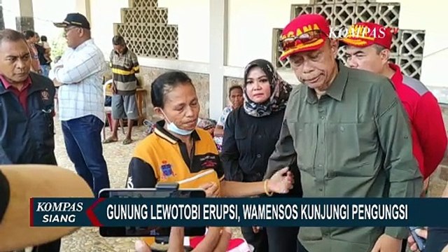 Wamensos Agus Jabo Priyobo Kunjungi Pengungsi Gunung Ile Lewotobi Laki-Laki