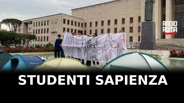 CARO AFFITTI, STUDENTI SAPIENZA METTONO TENDE SOTTO RETTORATO