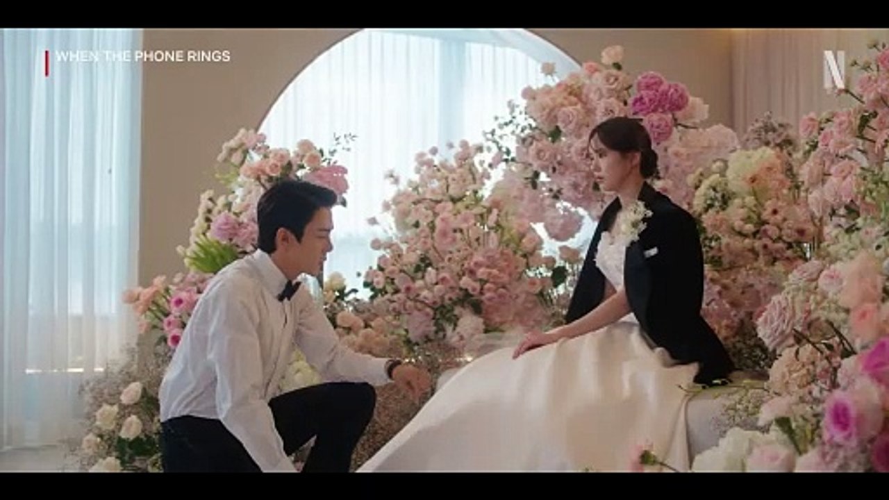 When the Phone Rings - Official Trailer Netflix