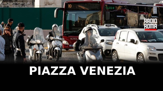 Piazza Venezia, da venerdì via fermata bus e cambio viabilità