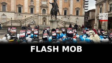 Quei passeggini vuoti in Piazza del Campidoglio
