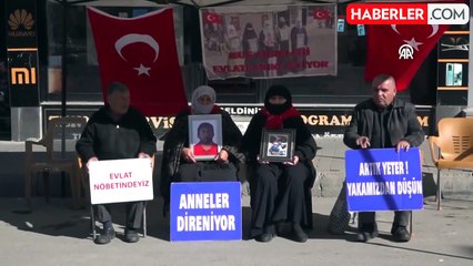 Muş'ta PKK'dan Çocuklarını Kurtarmak İsteyen Ailelerin Eylemi Devam Ediyor