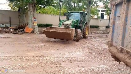 Los agricultores de Valencia se vuelcan con los afectados por la DANA