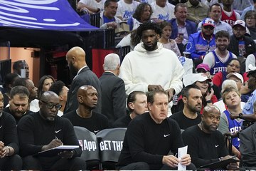 AR 06 JOEL EMBIID OOV