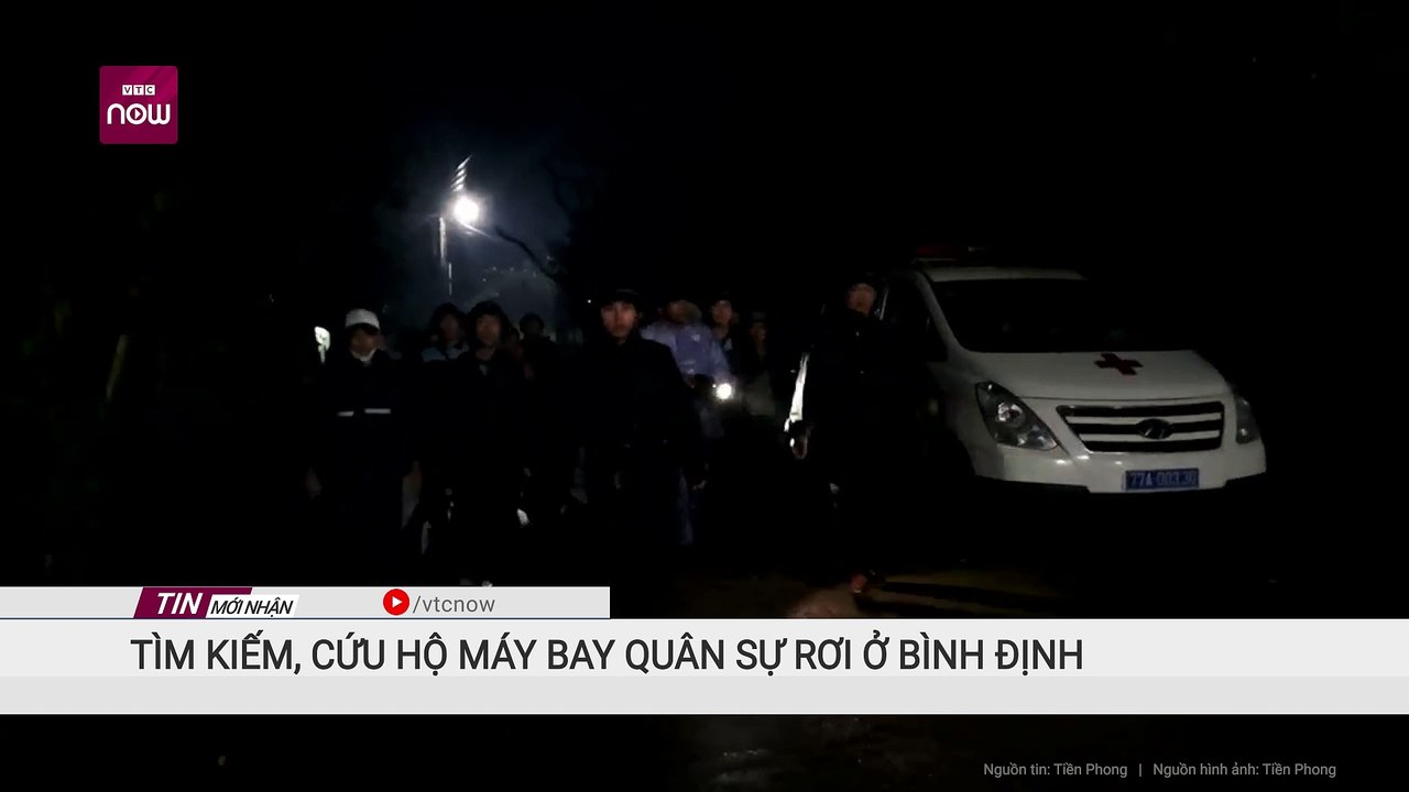 Cận cảnh tìm kiếm, cứu hộ máy bay quân sự rơi ở Bình Định