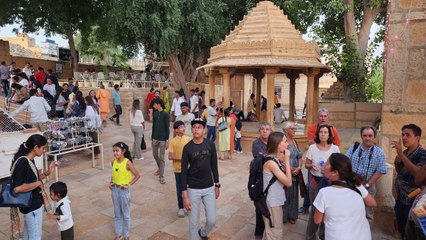 Watch Video: गड़ीसर तालाब पर सैलानियों का सुकून भरा ठहराव