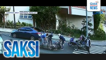 Motorsiklo, sumemplang dahil sa tumagas na langis mula sa AUV | Saksi