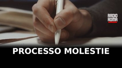 Professore a processo per molestie