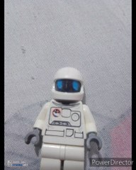 _tg_tf_Lego_Worker_Drone_se_transforma_en_J_lego_Murder_drone__Full HD 1080p_MEDIUM_FR30