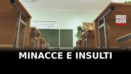 Scritte con minacce e insulti a 3 docenti di un liceo