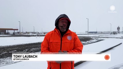 Heavy snowfall causes roads to close in Colorado