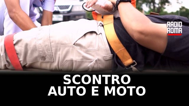 Scontro fra auto e moto a Ostia, grave centauro