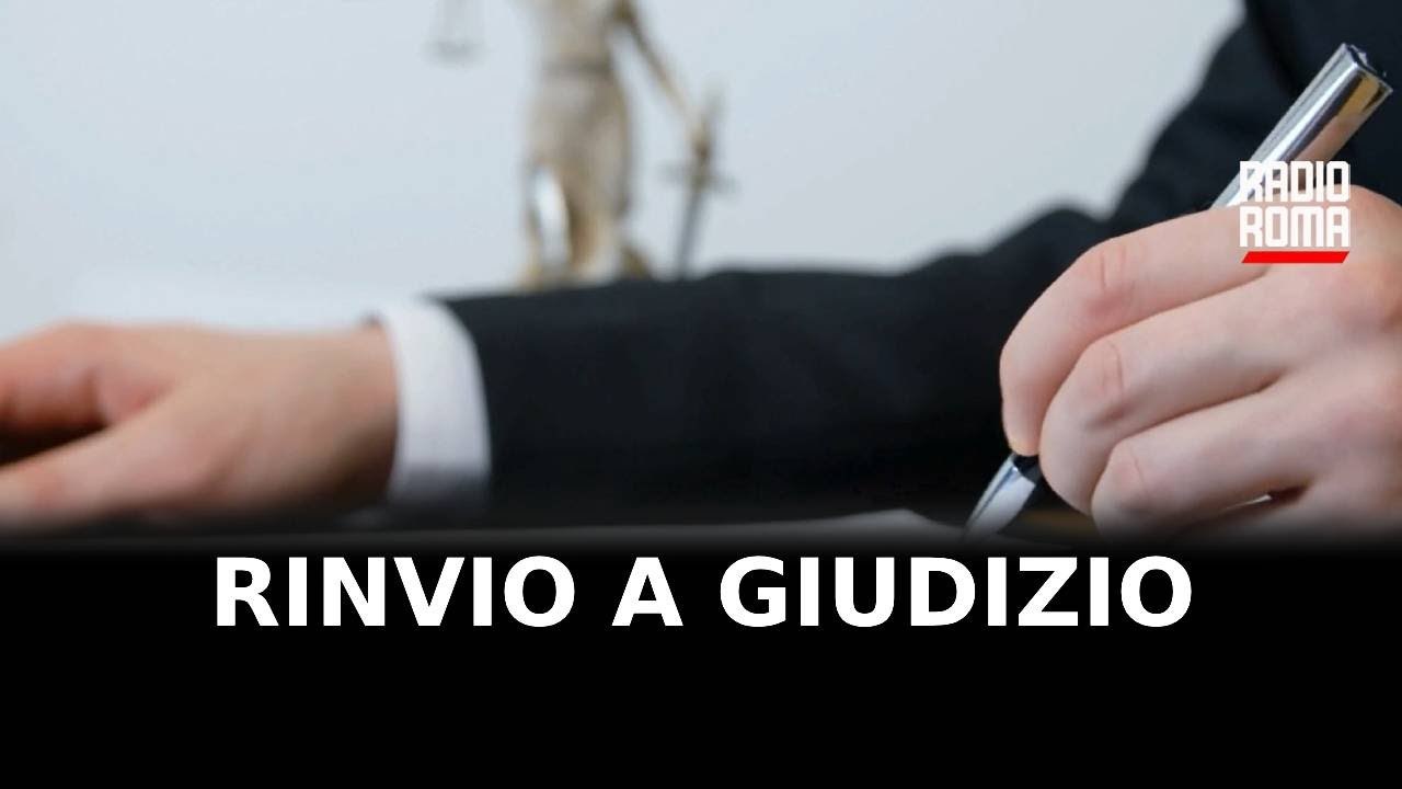 Giù da finestra durante controllo, agenti a rischio processo