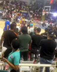 ¡Yailin La Mas Viral golpea a una mujer!