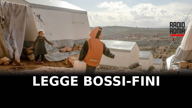 Immigrazione, il governo cambierà la legge Bossi-Fini: favorisce gli irregolari?