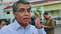 Menaker Yassierli Pastikan UMP 2025 Akan Naik, Berapa Besarannya?