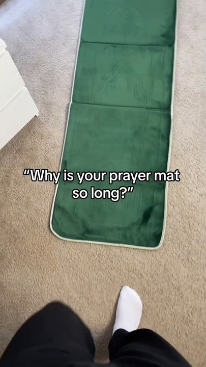 It’s sunnah to stay seated after salah 🤍