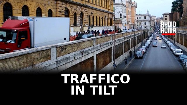 Traffico in tilt per lavori in zona Porta Maggiore