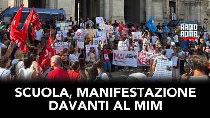 Scuola, protesta davanti al MIM di comitati e sindacati