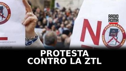 Protesta contro la Ztl verde in aula al Campidoglio