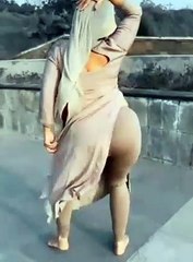Desi bhabi hot dance