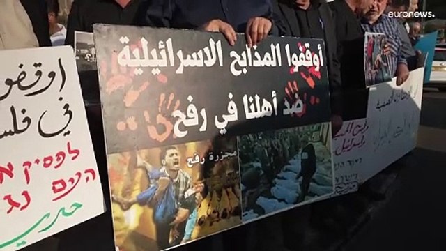 فلسطينيو الداخل يتظاهرون في أم الفحم مطالبين بوقف الحرب الإسرائيلية على غزة ولبنان