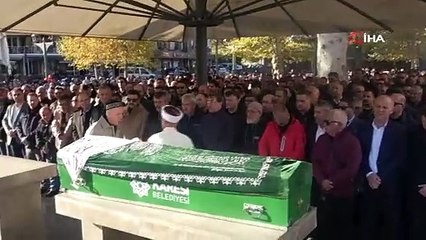 Scooter kazasında hayatını kaybeden Ecem Sultan Çamlı son yolculuğuna uğurlandı