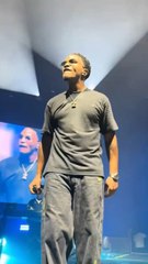 La Mano est vraiment possédé sur scène 😭