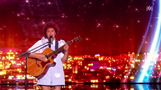 Hélène Segara très émue après la prestation de Ciel dans La France a un incroyable talent