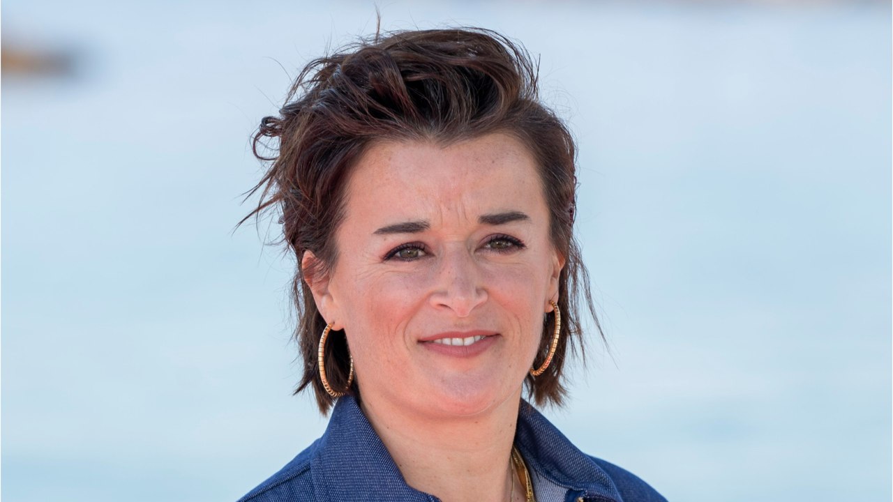 GALA VIDEO - Béatrice de la Boulaye en couple : son mari comédien s’appelle Guillaume de Tonquédec, mais il n’est pas celui auquel vous pensez !