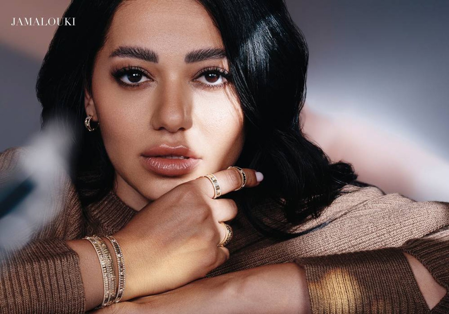 خلف الكواليس مع نجمة غلاف جمالكِ رحمة رياض