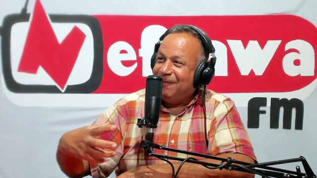 الذاكرة الحية مع عمر بن حمادي استضافة المربي المتقاعد علي بالحاج محمد