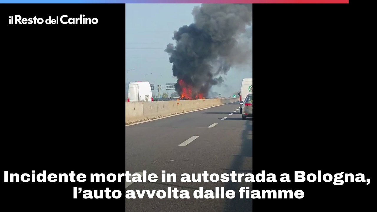 Incidente mortale in autostrada a Bologna, l'auto avvolta dalle fiamme
