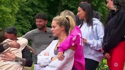 Les Cinquante : Simon Castaldi est éliminé et quitte le château