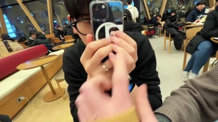 vlog ¦ FELIX y YO NOS CASAMOS¿! cenita de NOCHE BUENA con ABRIL, ALVARO y nuevo amigo + día en IKEA