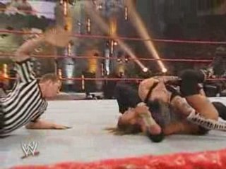 Triple H vs Jeff Hardy (2/2) - WWE Armageddon 2007
