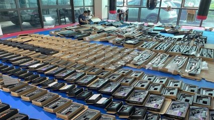 Triệt phá đường dây buôn bán hàng trăm khẩu súng xuyên biên giới