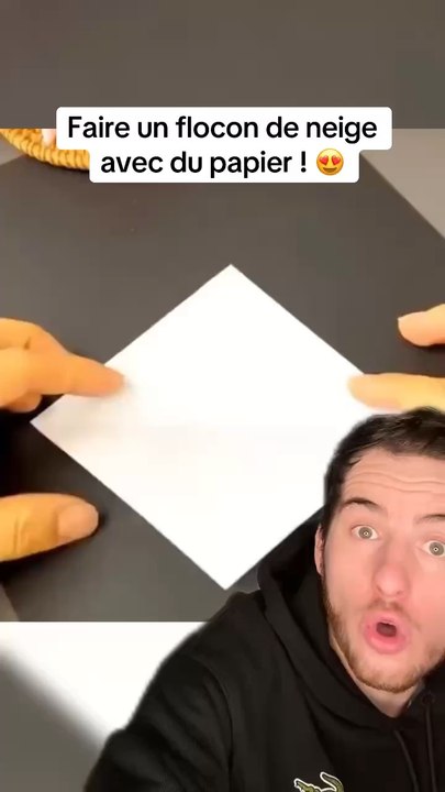 Faire un flocon de neige avec du papier