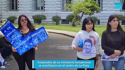 Empleados de un ministerio bonaerense se movilizaron en el centro de La Plata