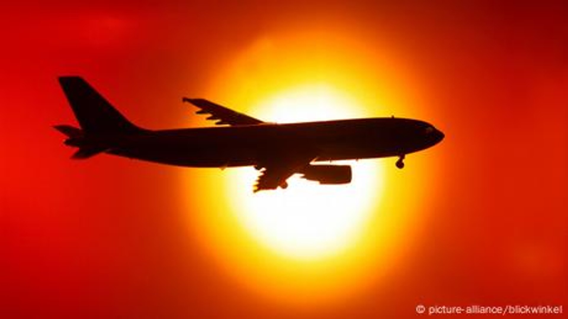 ⁣TikTok & AI: Gen Z travel hacks to plan your trip
