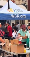 Rosalía se une a los voluntarios tras la DANA