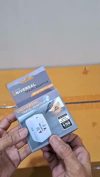 Universal Adapter Worldwide Travel Adapter with Built in Dual USB Charger Ports Worldwide Adaptor