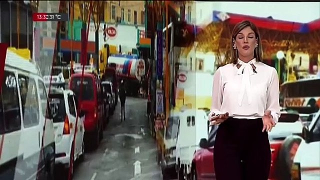 Choferes de La Paz se declaran en emergencia y piden la renuncia del director de la ANH por las filas en los surtidores